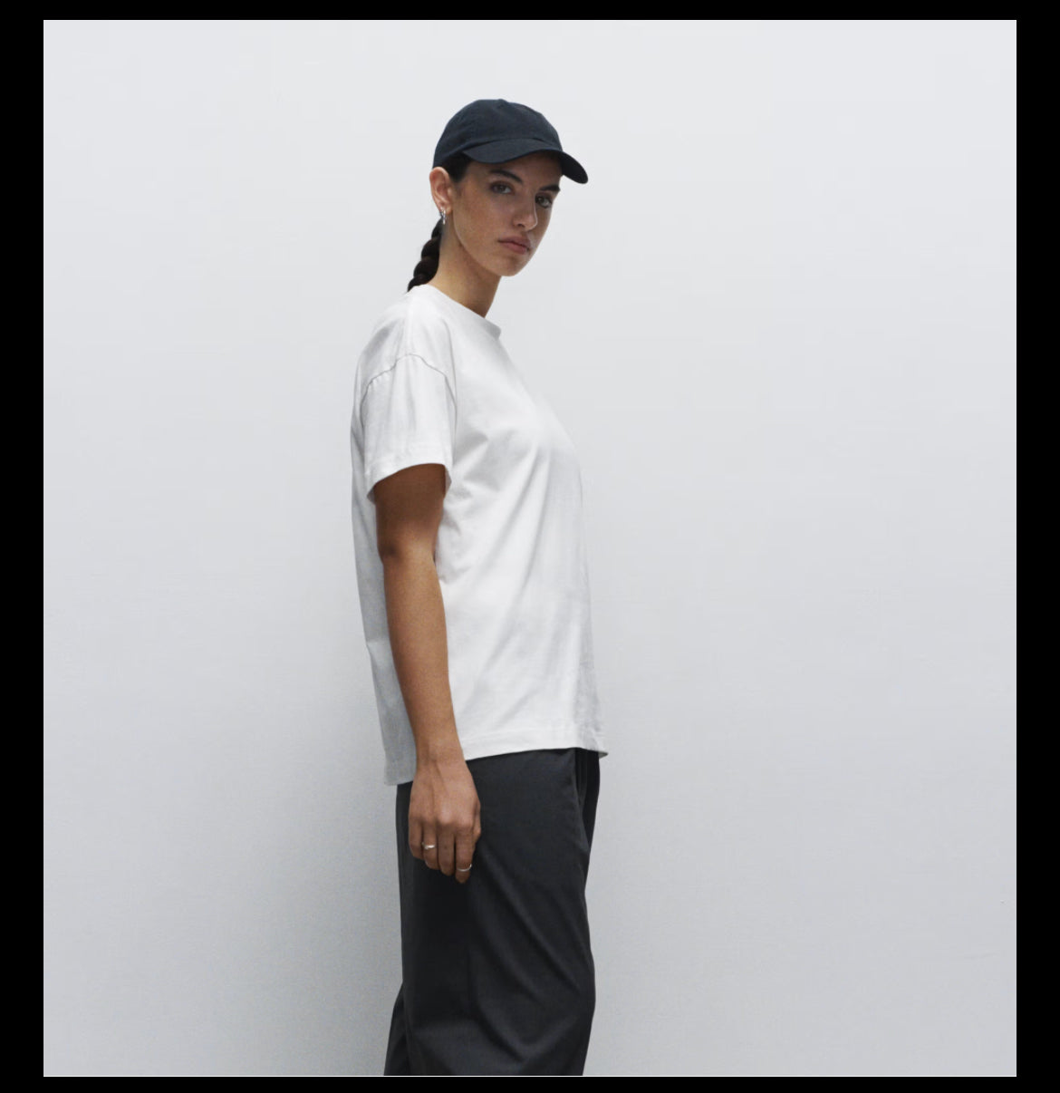 S/S 25 - Hello Studio Cigg Tee 💥